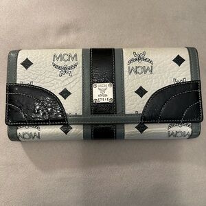 MCM Monochrome Women's Wallet